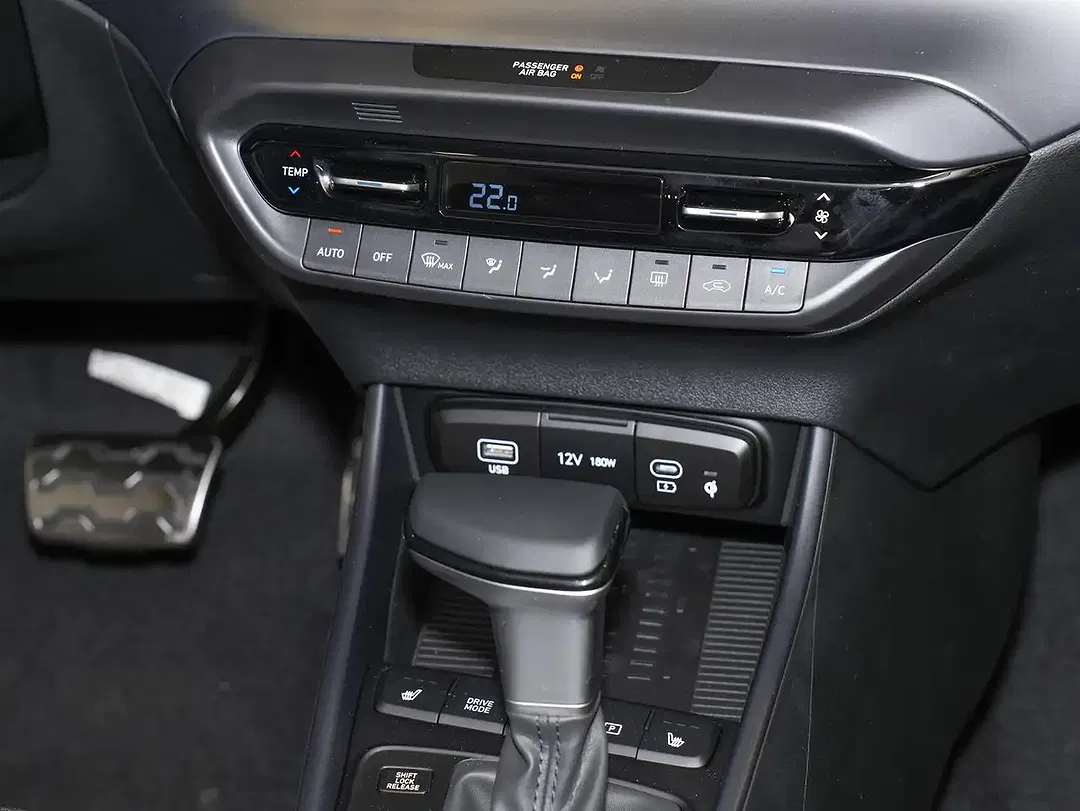 Hyundai BAYON - Thumbnail 6