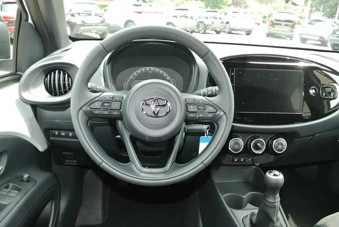 Toyota Aygo X - Thumbnail 12