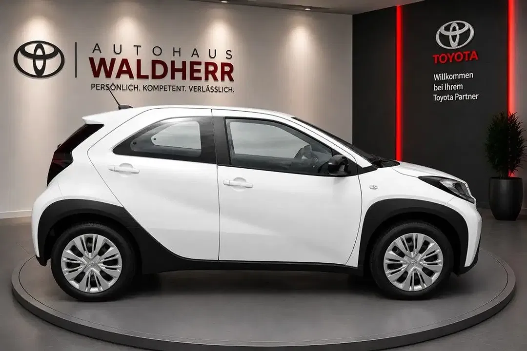 Toyota Aygo X - Thumbnail 6