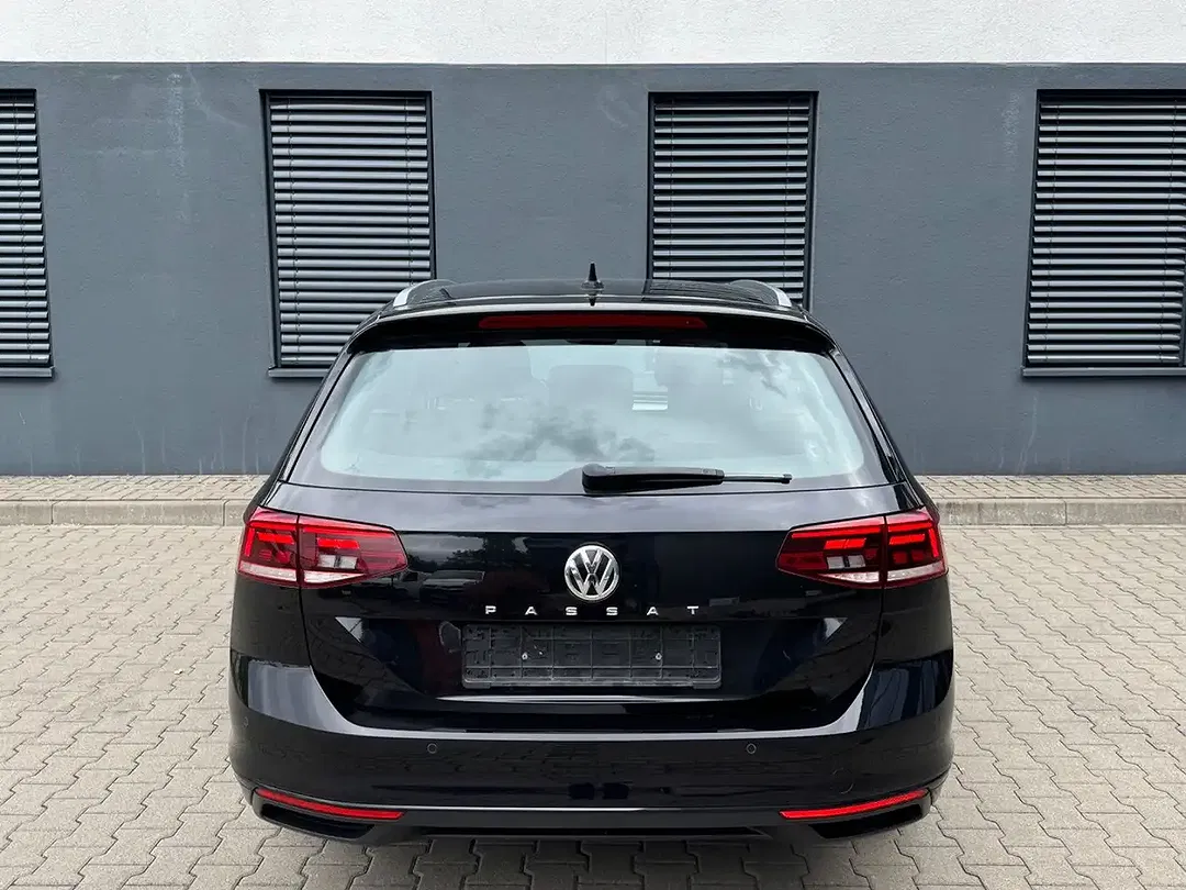 Volkswagen Passat Variant - Thumbnail 7