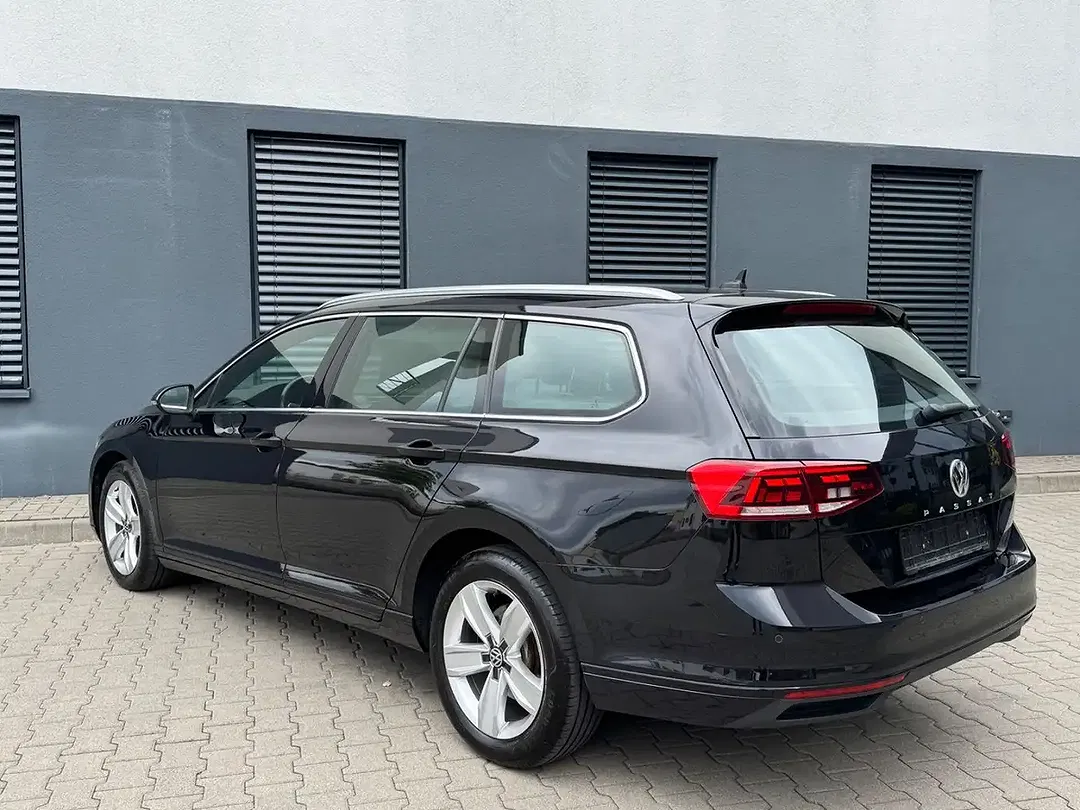 Volkswagen Passat Variant - Thumbnail 8