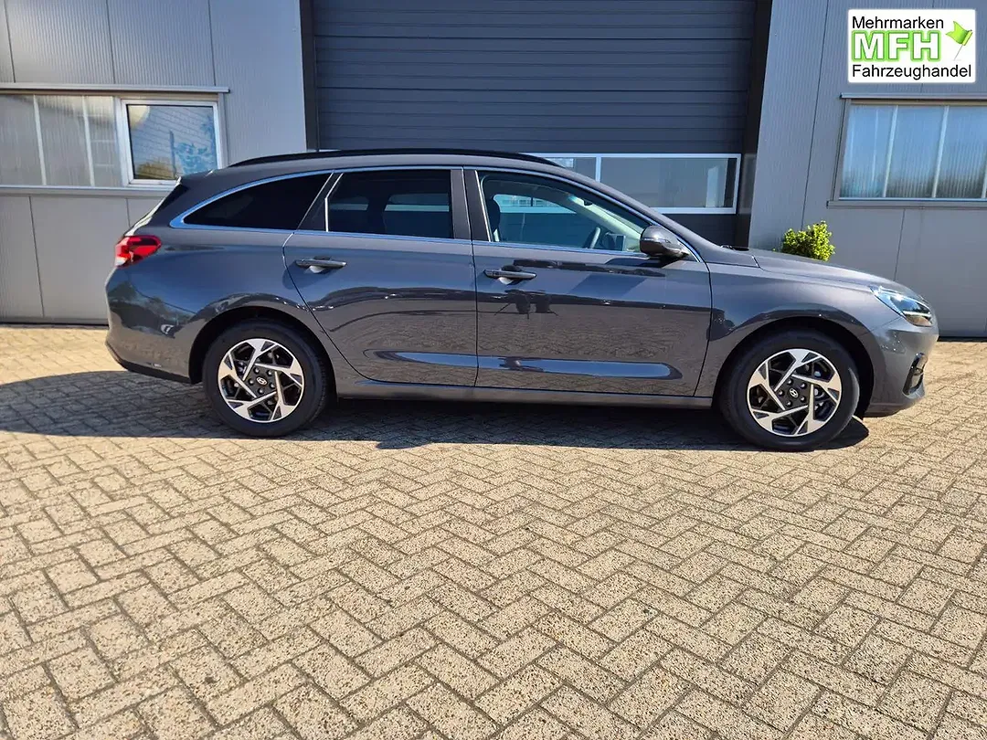 Hyundai i30 - Thumbnail 6