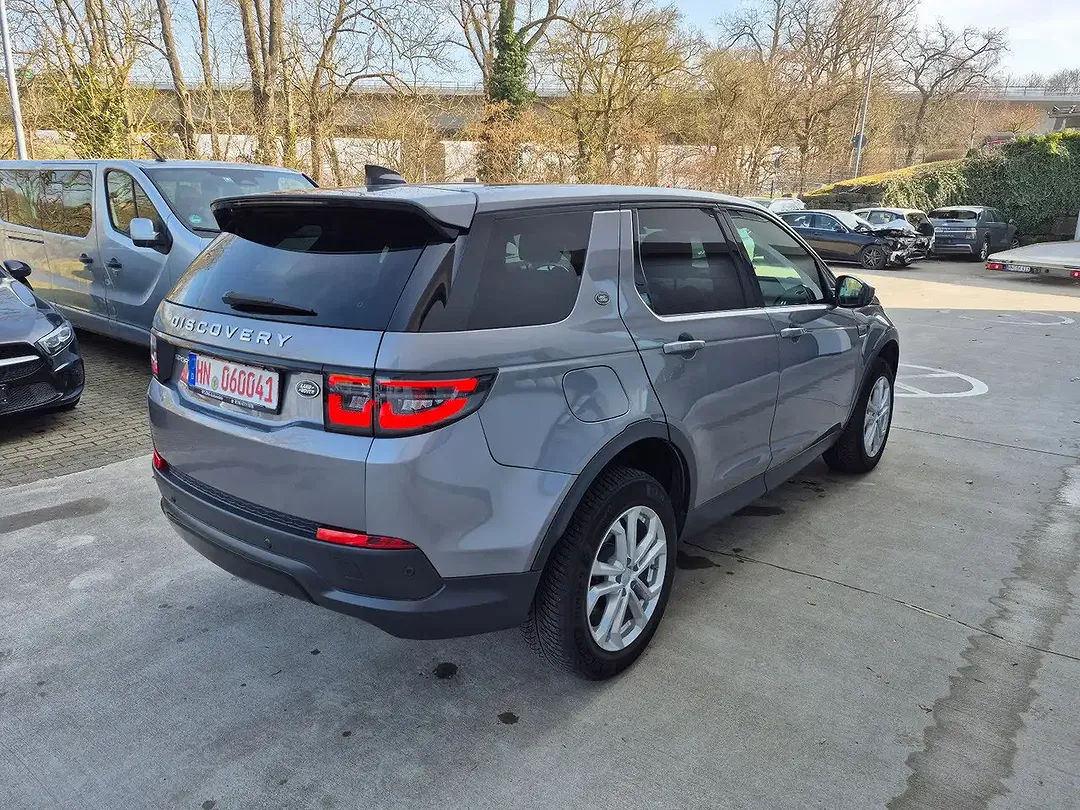 Land Rover Discovery - Thumbnail 10