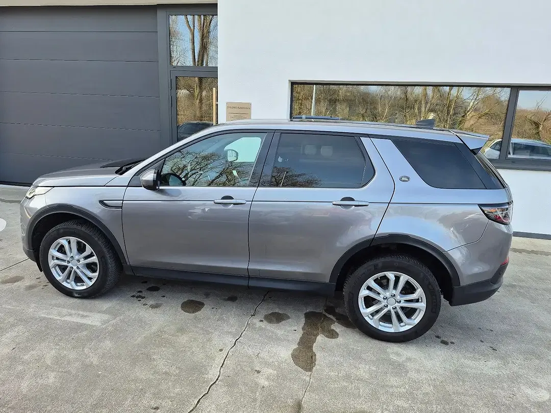 Land Rover Discovery - Thumbnail 3
