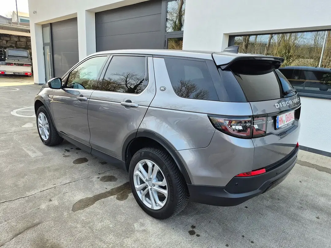 Land Rover Discovery - Thumbnail 4