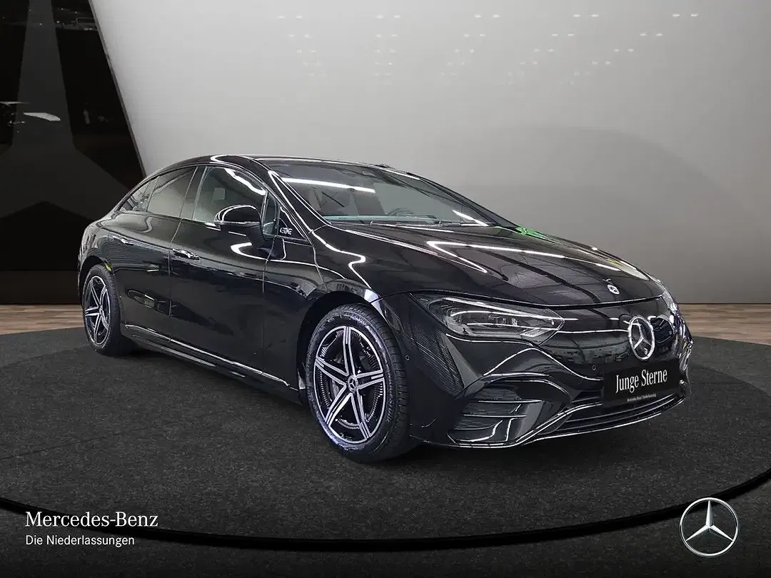 Mercedes-Benz EQE 300 - Thumbnail 4