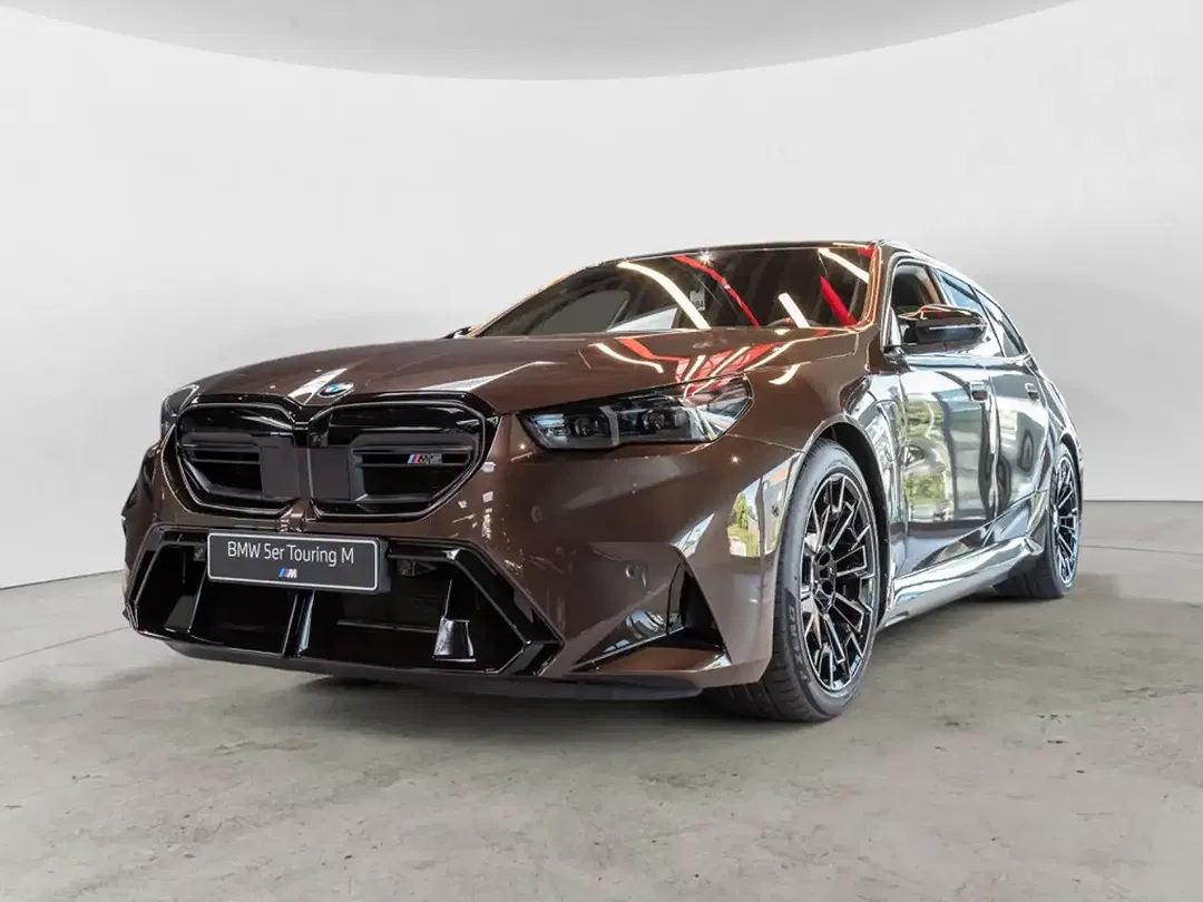 BMW M5 Touring - foto 1