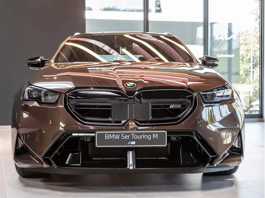 BMW M5 Touring - foto 2