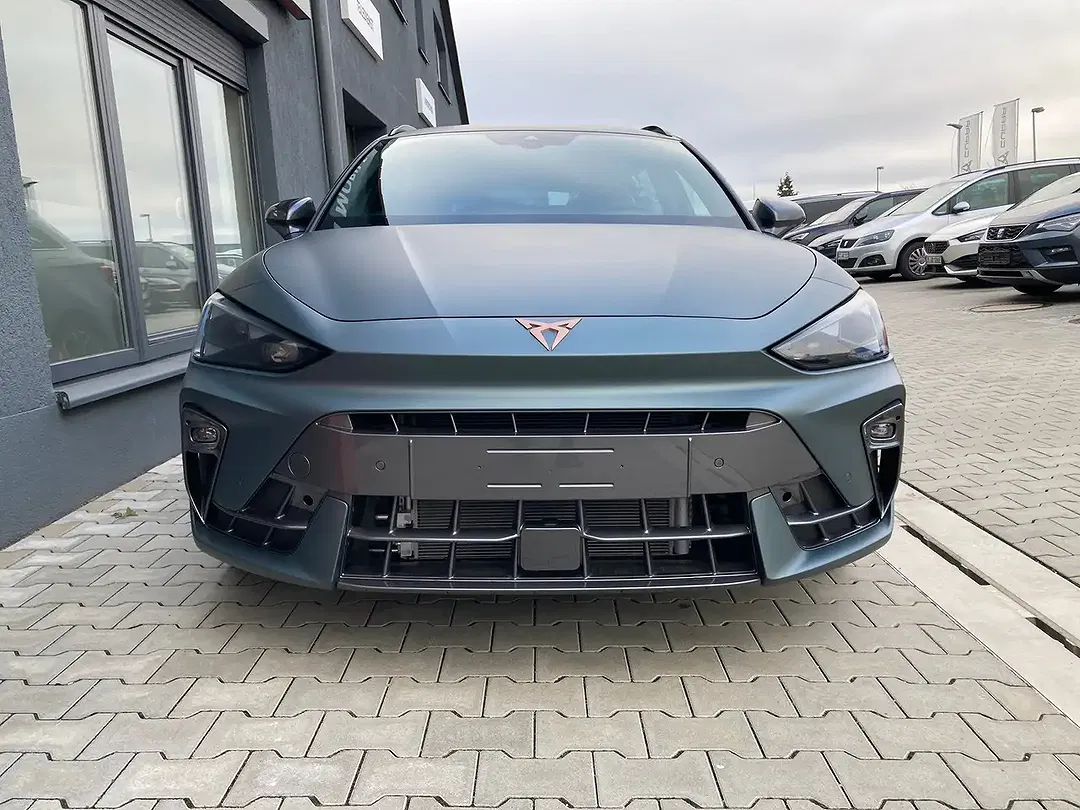 CUPRA Leon - Thumbnail 3