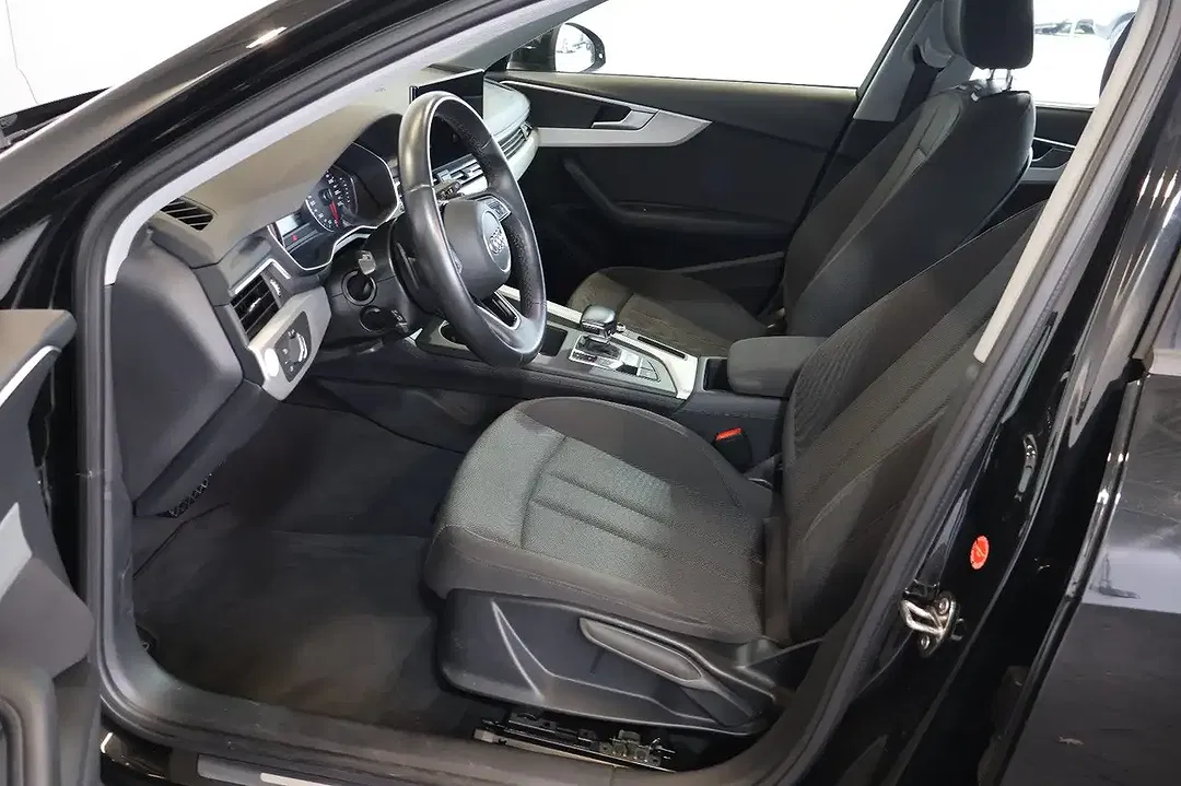 Audi A4 - Thumbnail 9