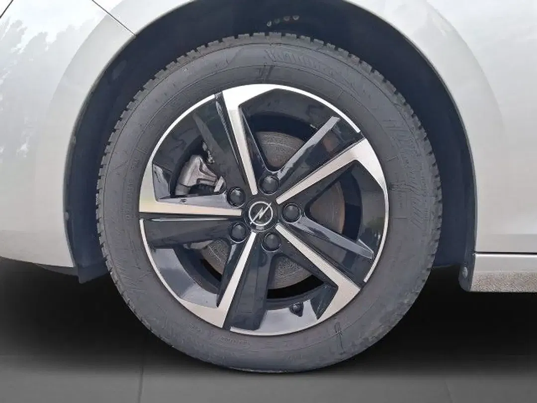 Opel Astra - Thumbnail 9