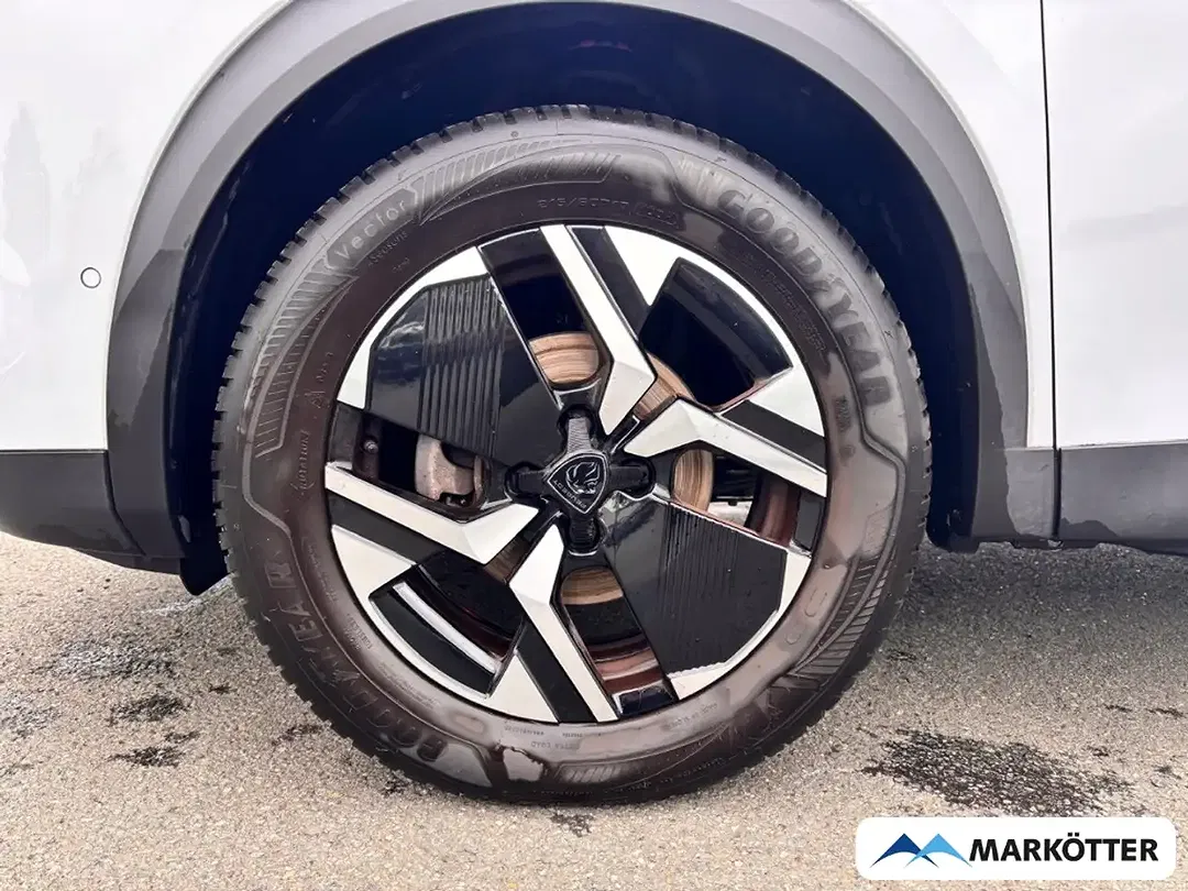 Peugeot 2008 - Thumbnail 3