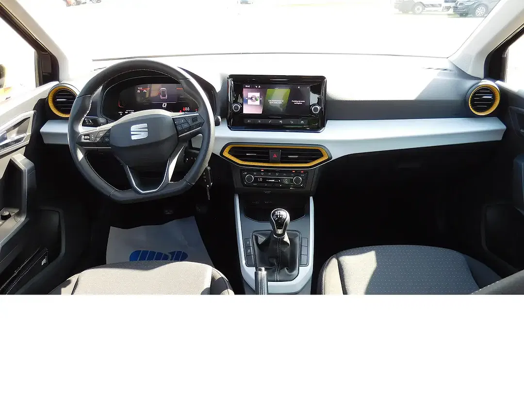 SEAT Arona - Thumbnail 10