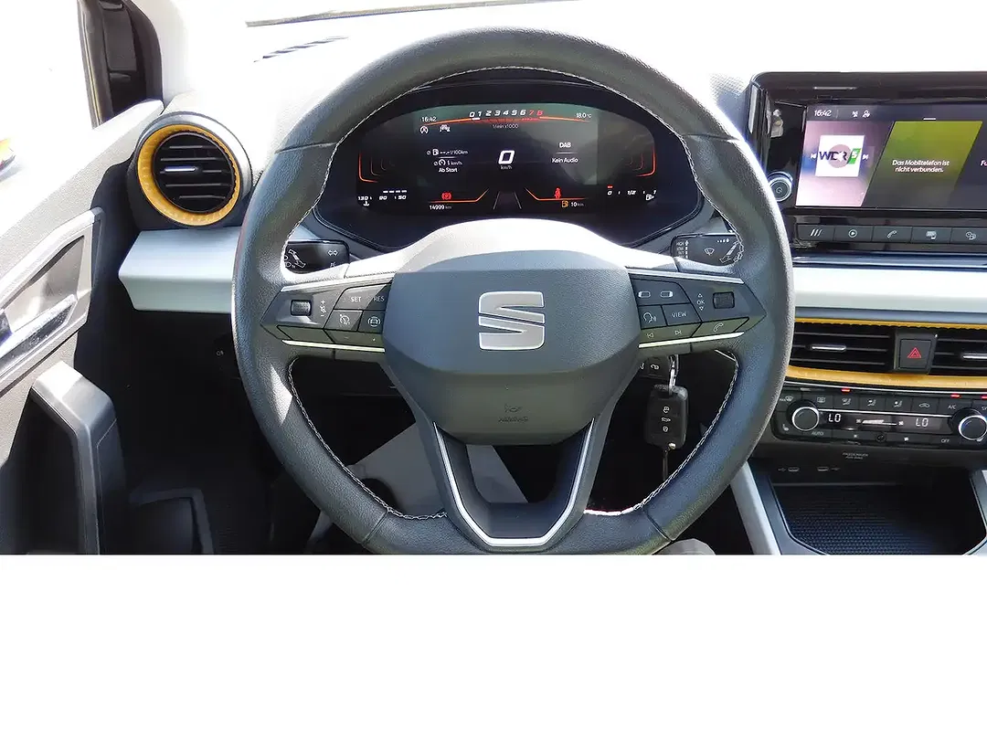 SEAT Arona - Thumbnail 9