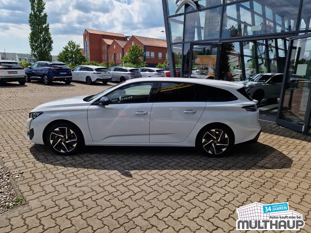 Peugeot 308 - Thumbnail 3