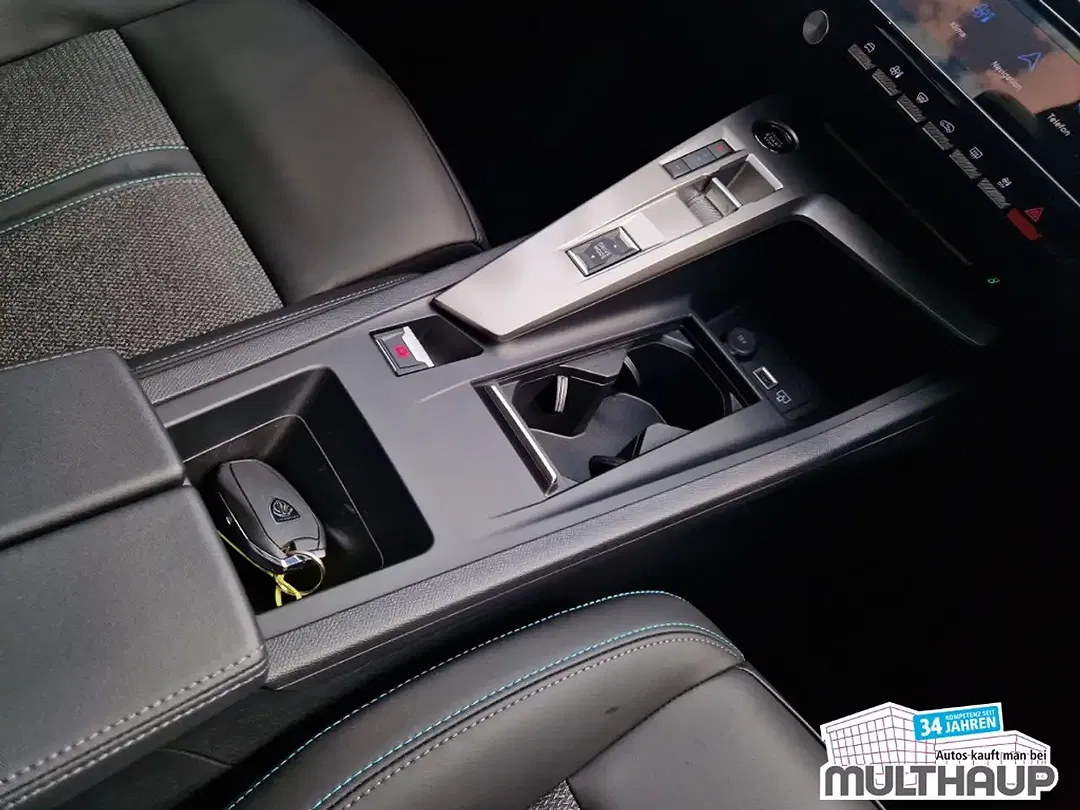 Peugeot 308 - Thumbnail 8