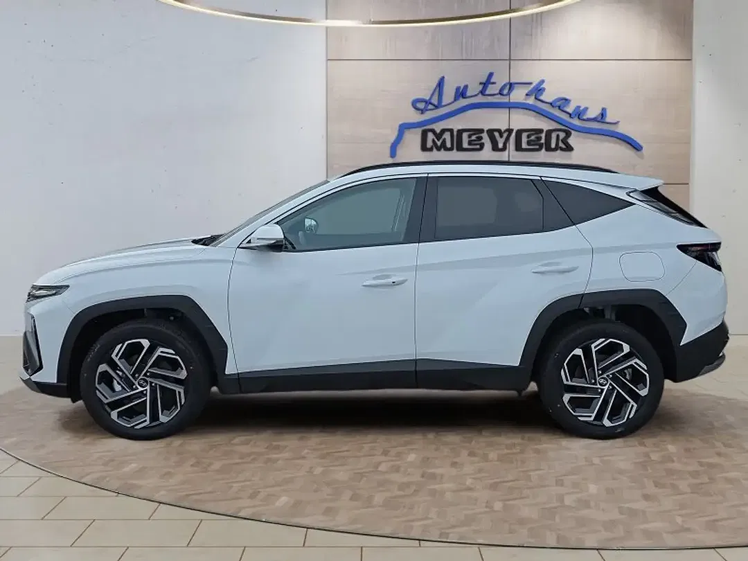 Hyundai TUCSON - Thumbnail 2