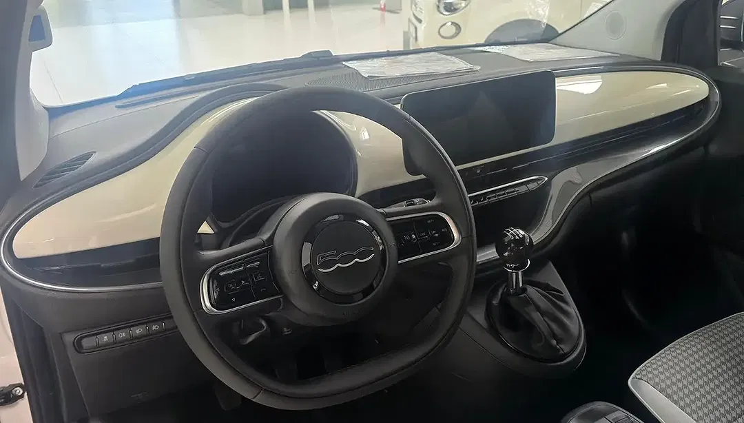 Fiat 500C - Thumbnail 6