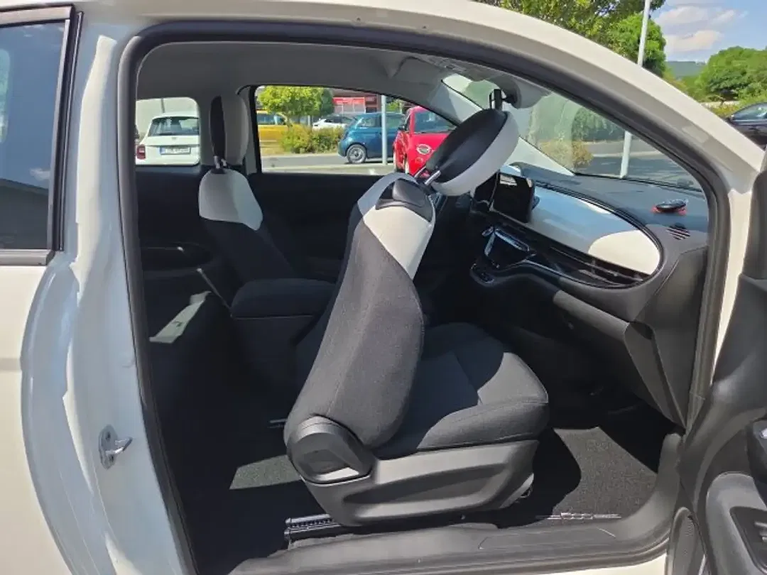 Fiat 500e - Thumbnail 14