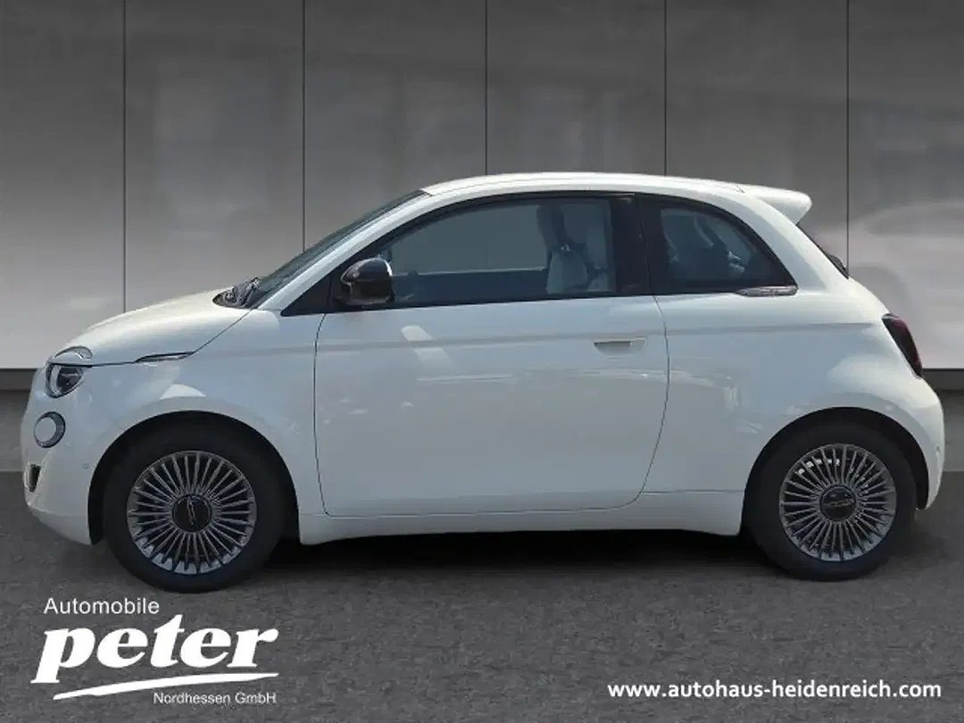 Fiat 500e - Thumbnail 2