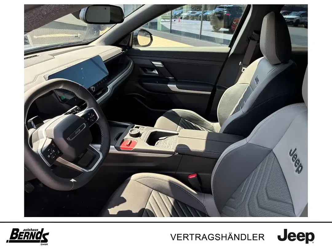 Jeep Compass - Thumbnail 7
