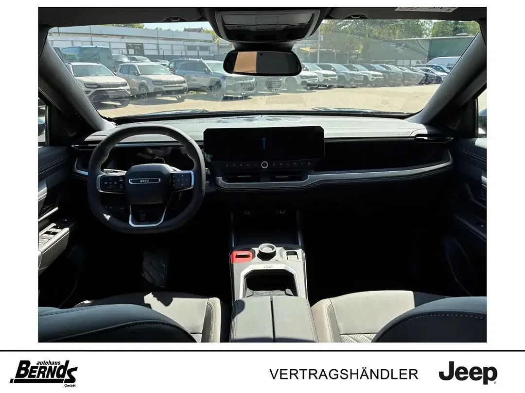 Jeep Compass - Thumbnail 9