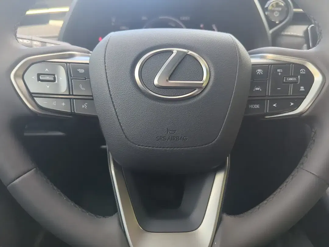 Lexus LBX - Thumbnail 20
