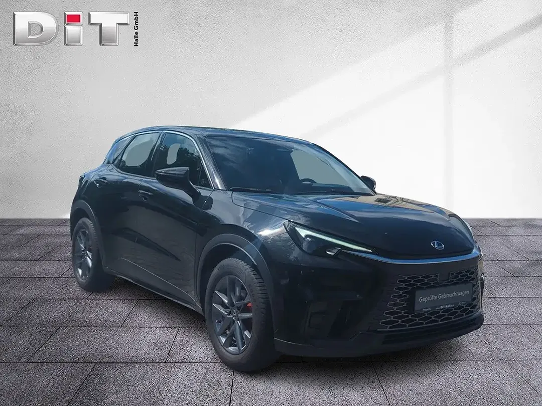 Lexus LBX - Thumbnail 7
