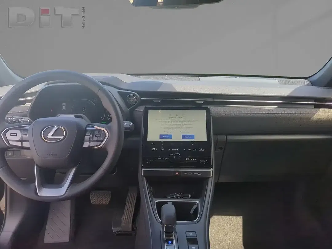 Lexus LBX - Thumbnail 8