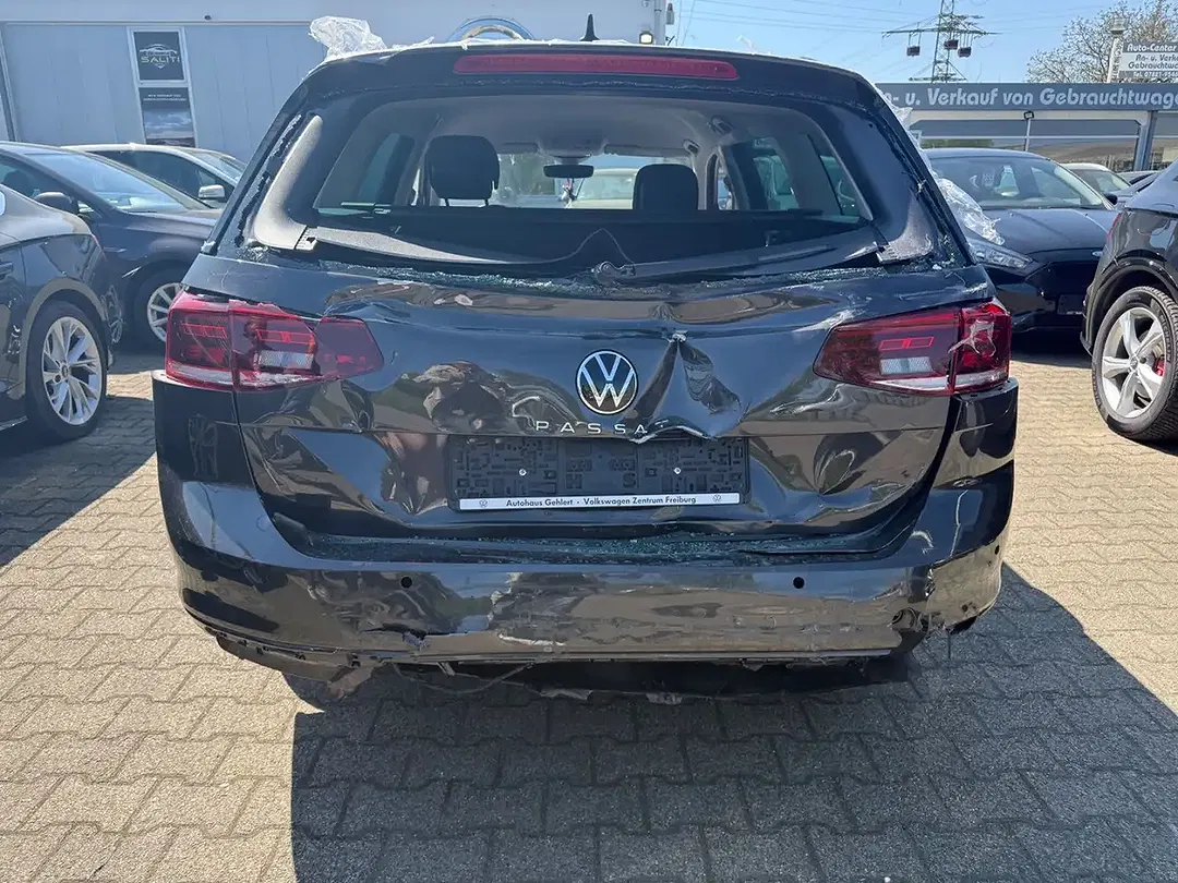 Volkswagen Passat Variant - Thumbnail 6