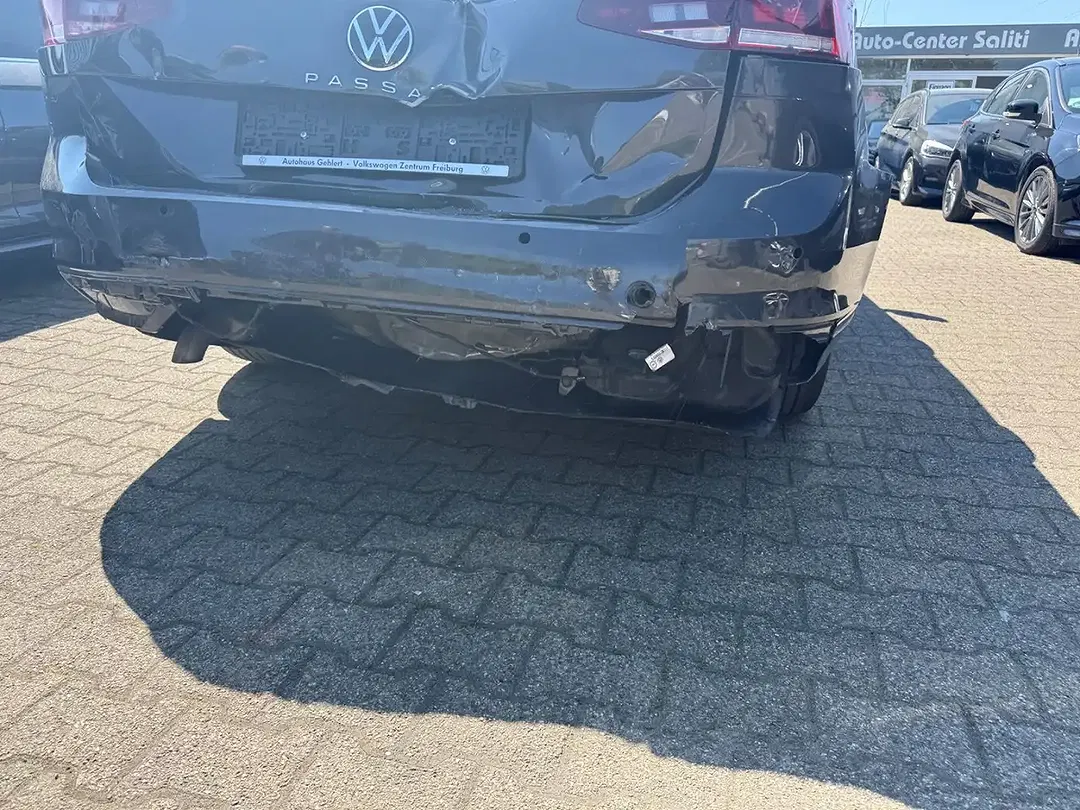 Volkswagen Passat Variant - Thumbnail 9