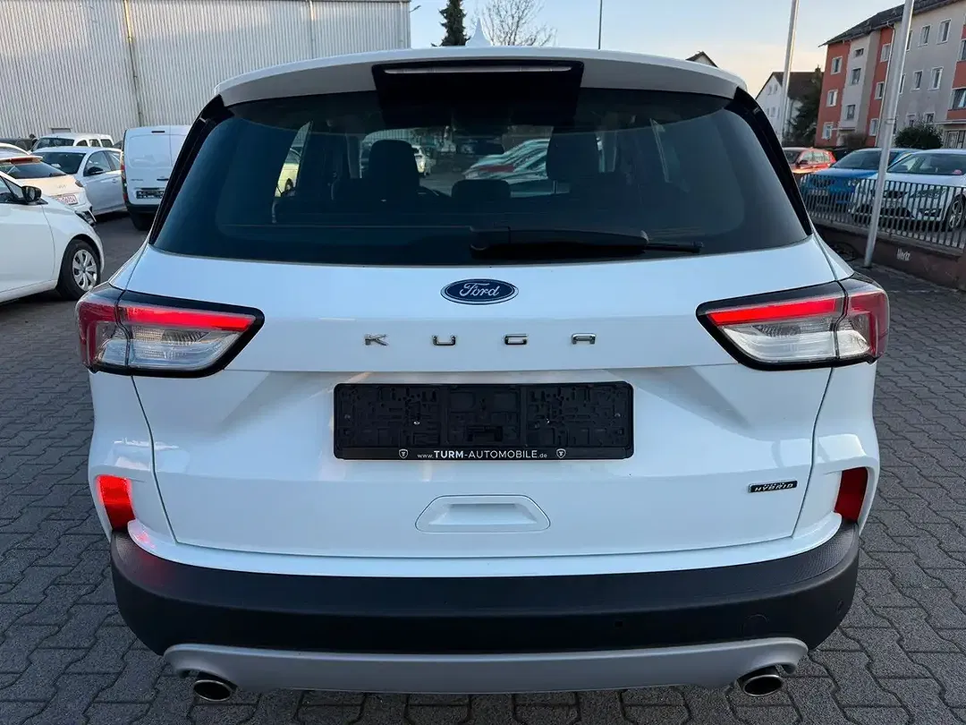 Ford Kuga - Thumbnail 3