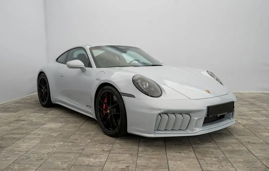 Porsche 911 - Thumbnail 2