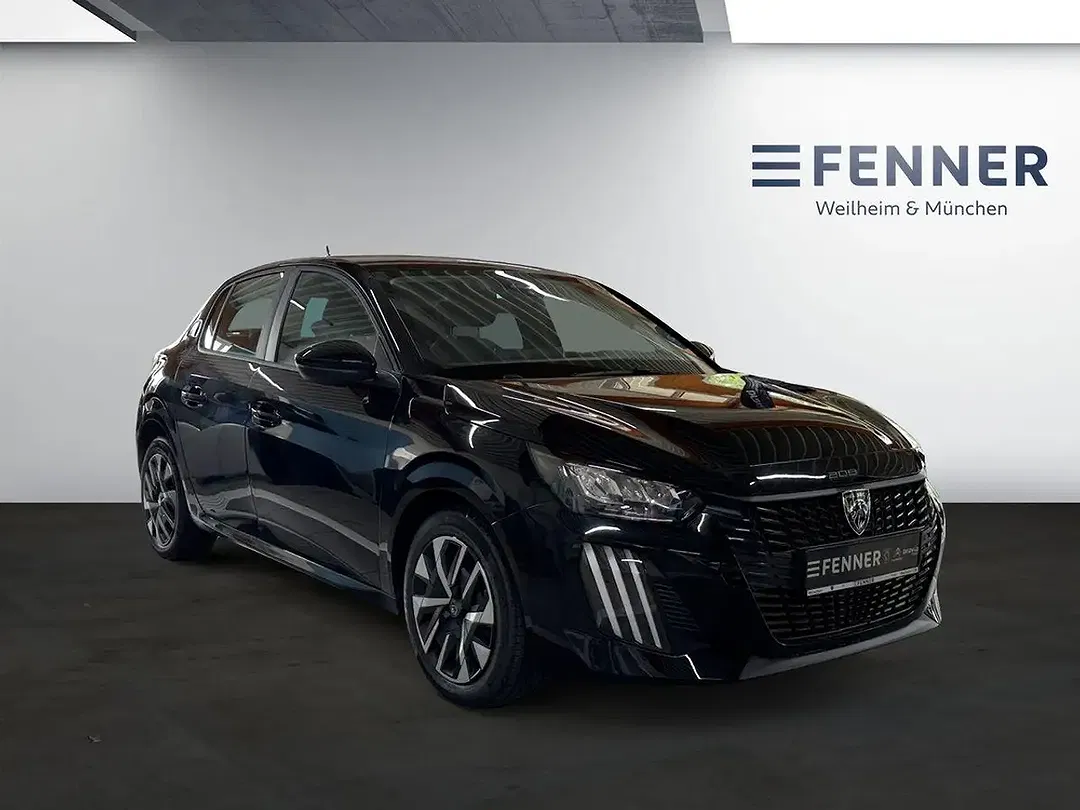 Peugeot 208 - Thumbnail 2