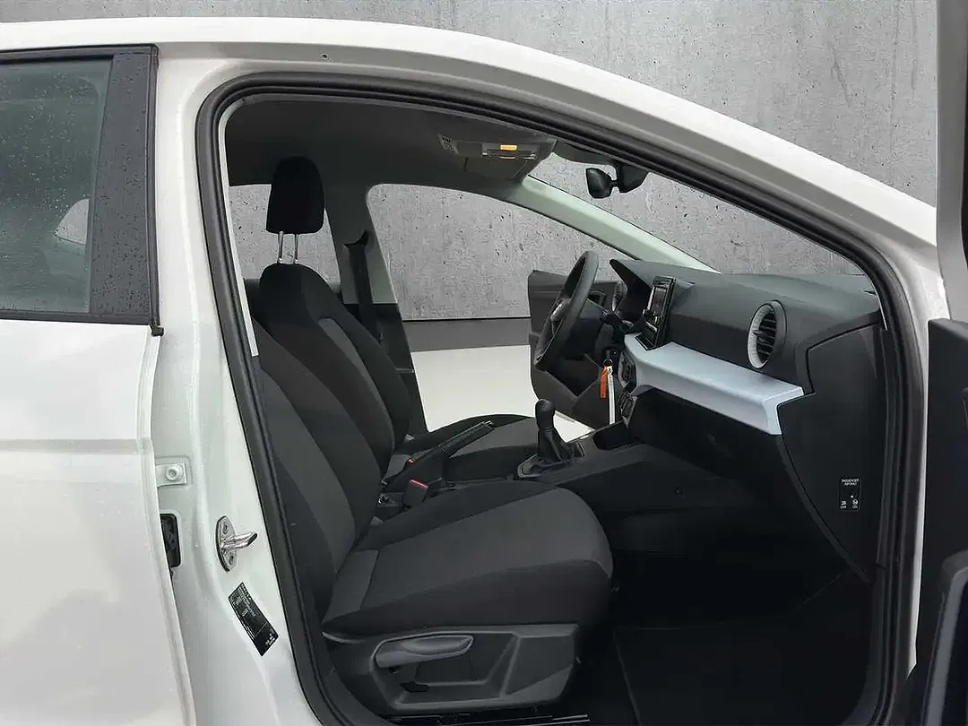 SEAT Ibiza - Thumbnail 9