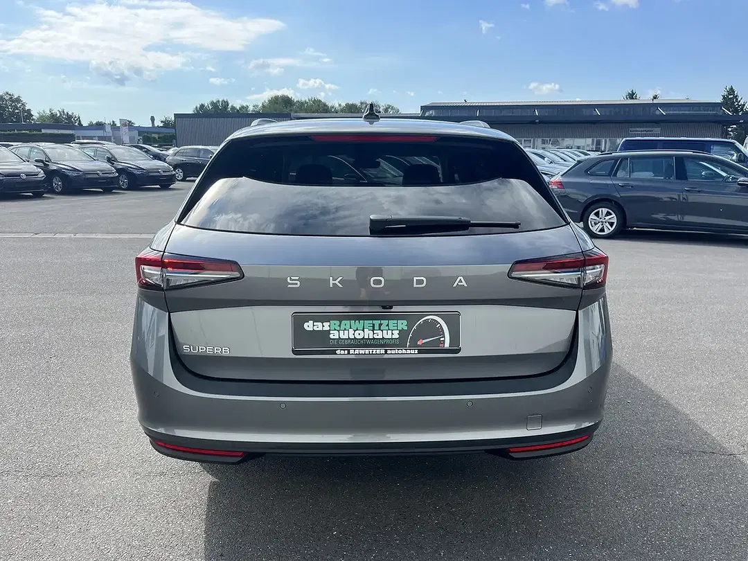 Skoda Superb - Thumbnail 9