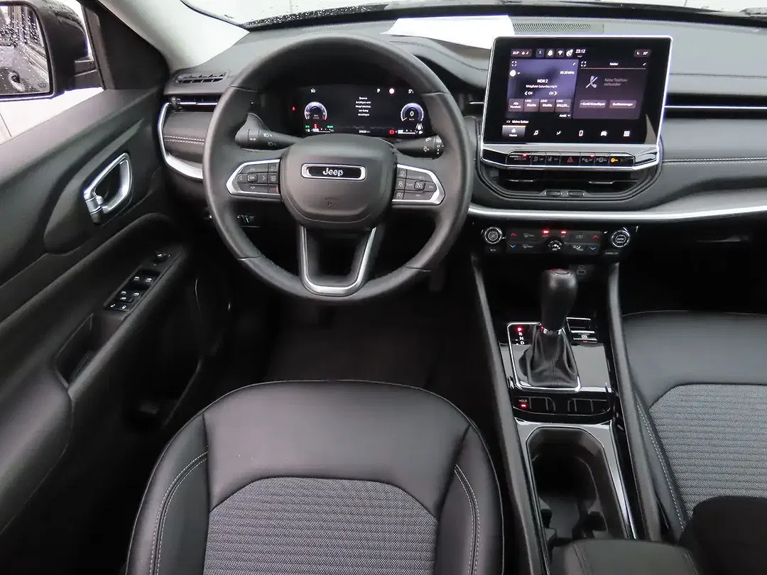 Jeep Compass - Thumbnail 14