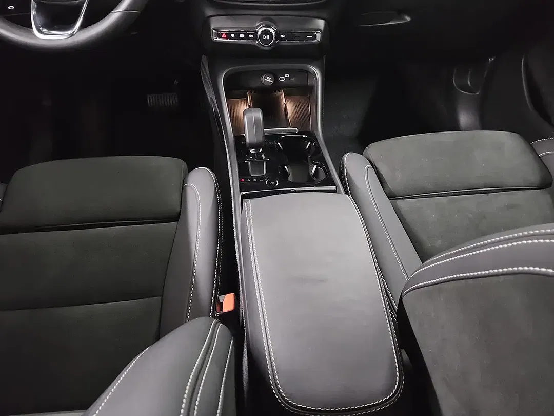 Volvo XC40 - Thumbnail 4