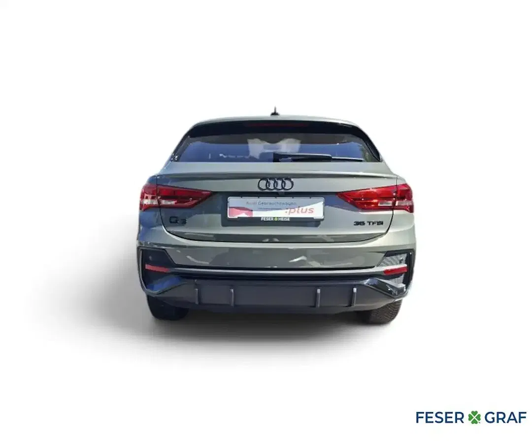 Audi Q3 - Thumbnail 4