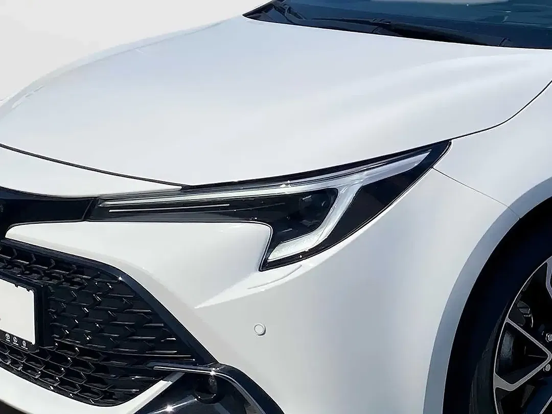 Toyota Corolla - Thumbnail 13
