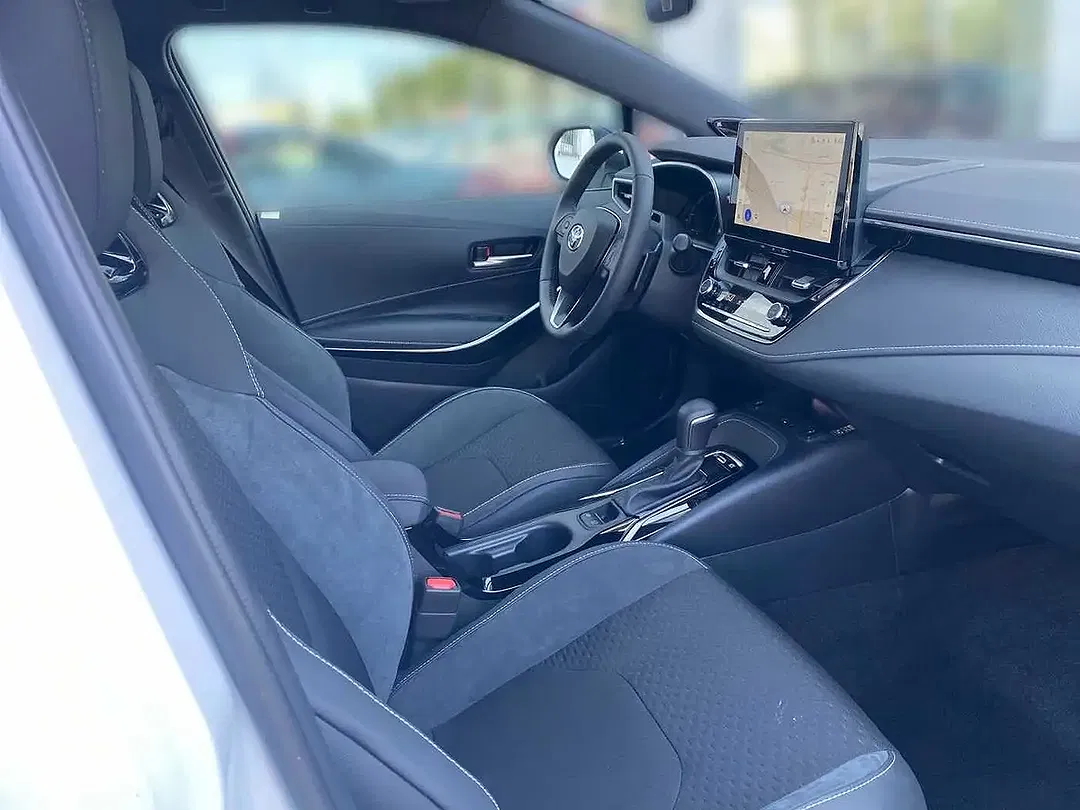 Toyota Corolla - Thumbnail 5