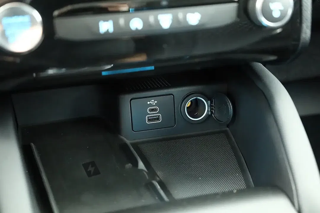 Ford Kuga - Thumbnail 12