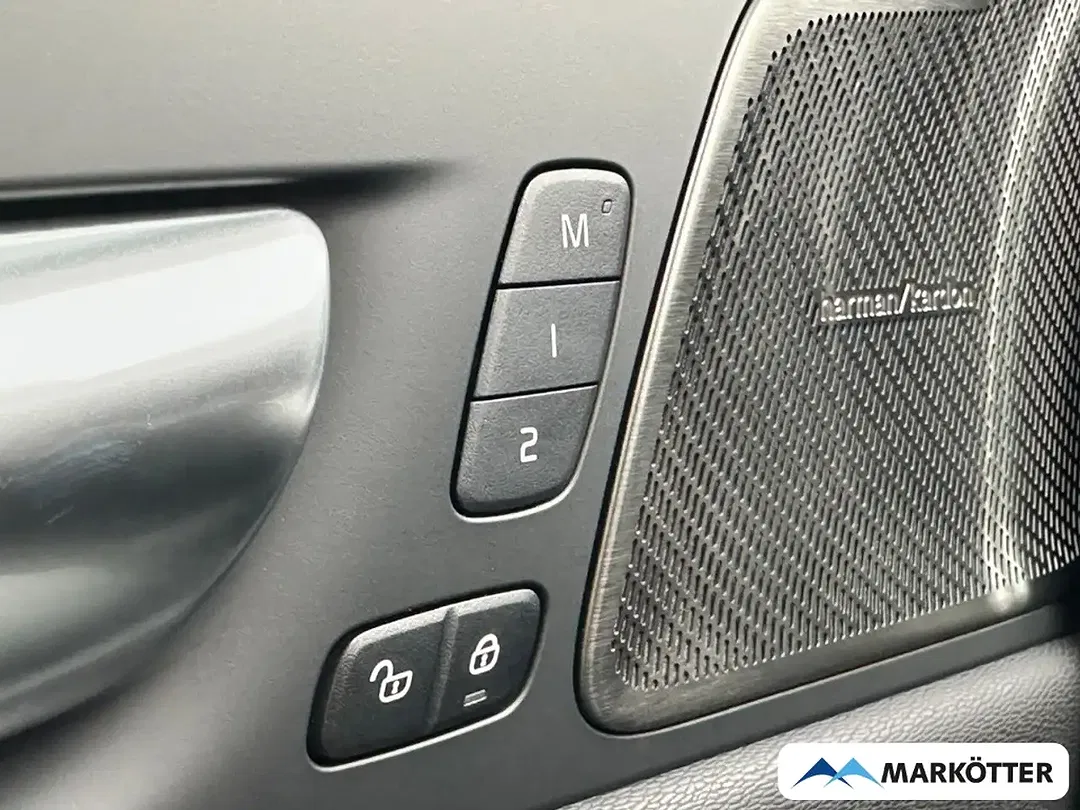 Volvo XC60 - Thumbnail 15