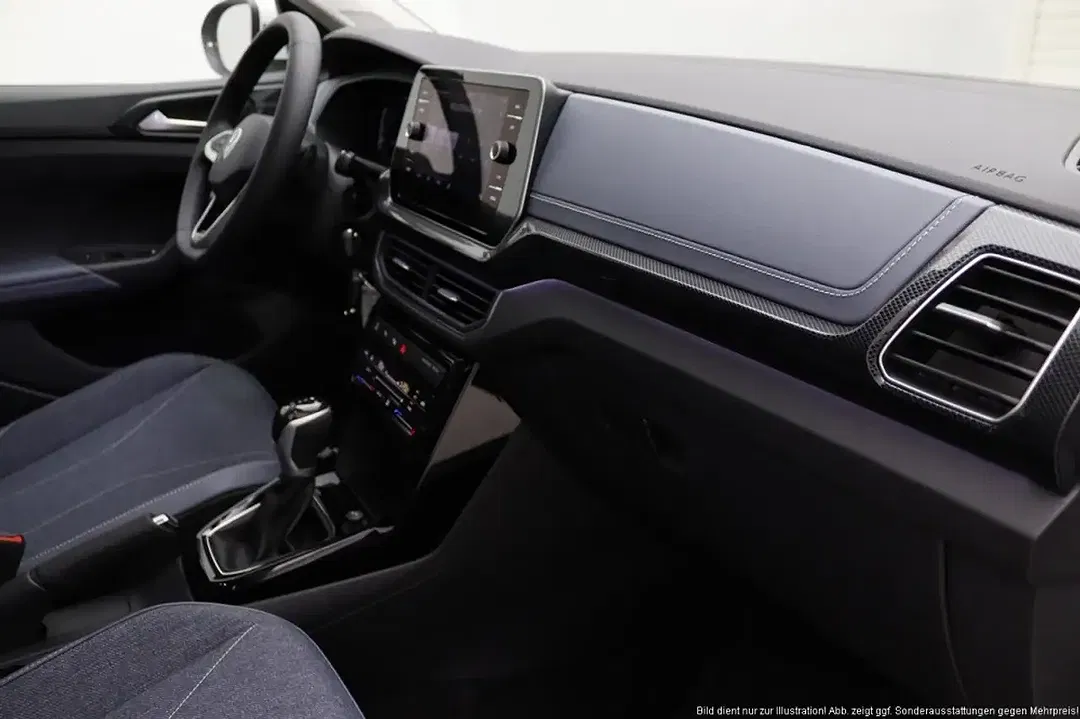 Volkswagen T-Cross - Thumbnail 10