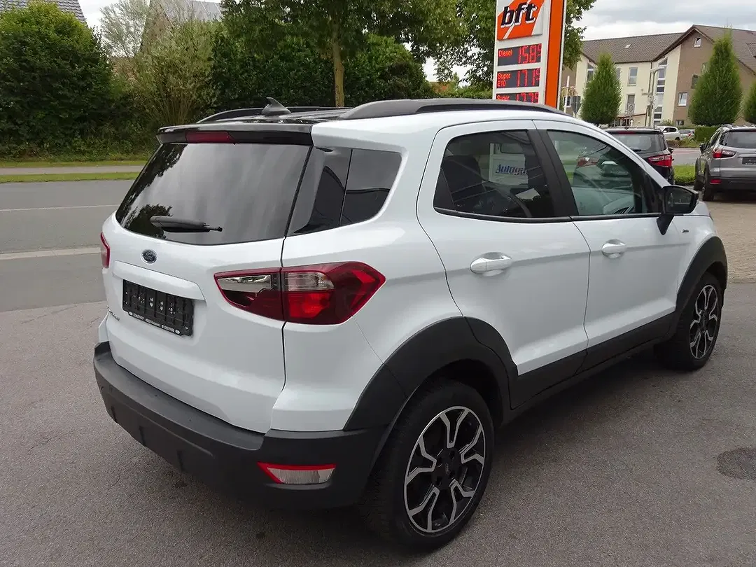 Ford EcoSport - Thumbnail 3
