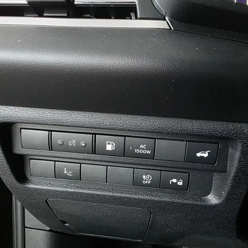 Mitsubishi Outlander - Thumbnail 8