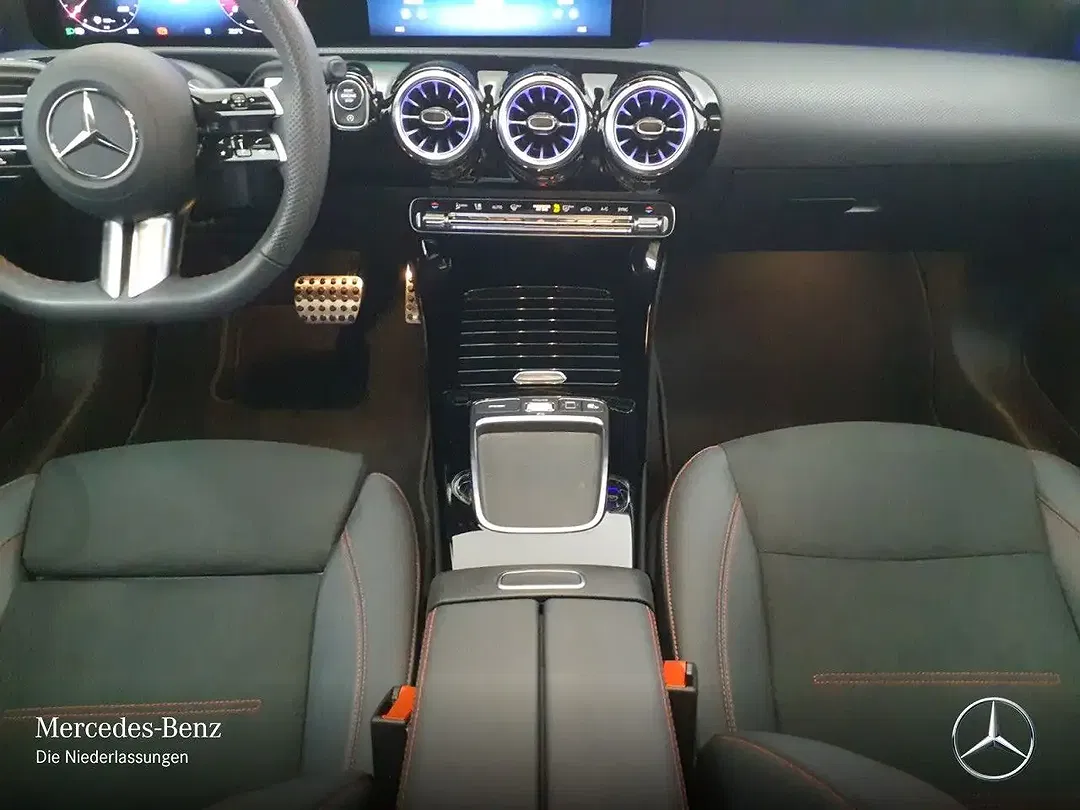 Mercedes-Benz CLA 200 - Thumbnail 14