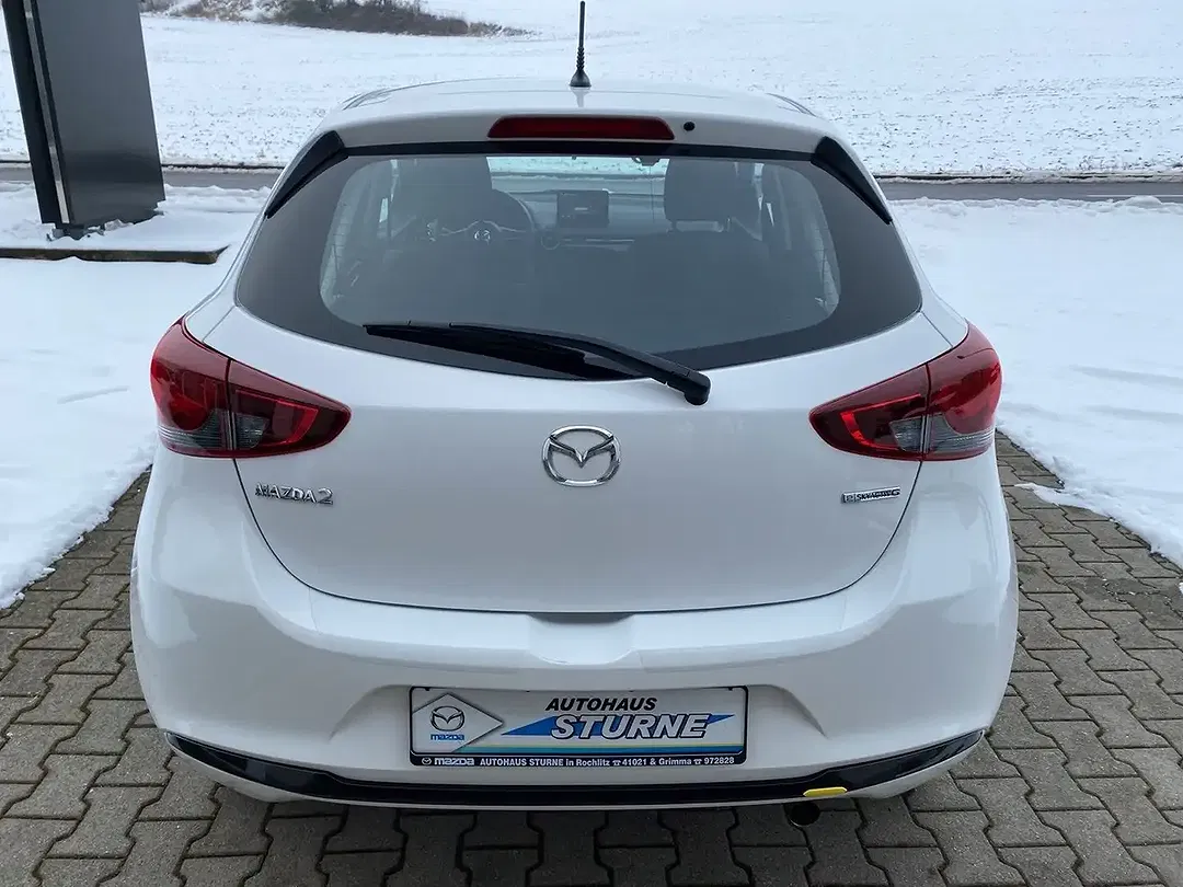Mazda 2 - Thumbnail 3