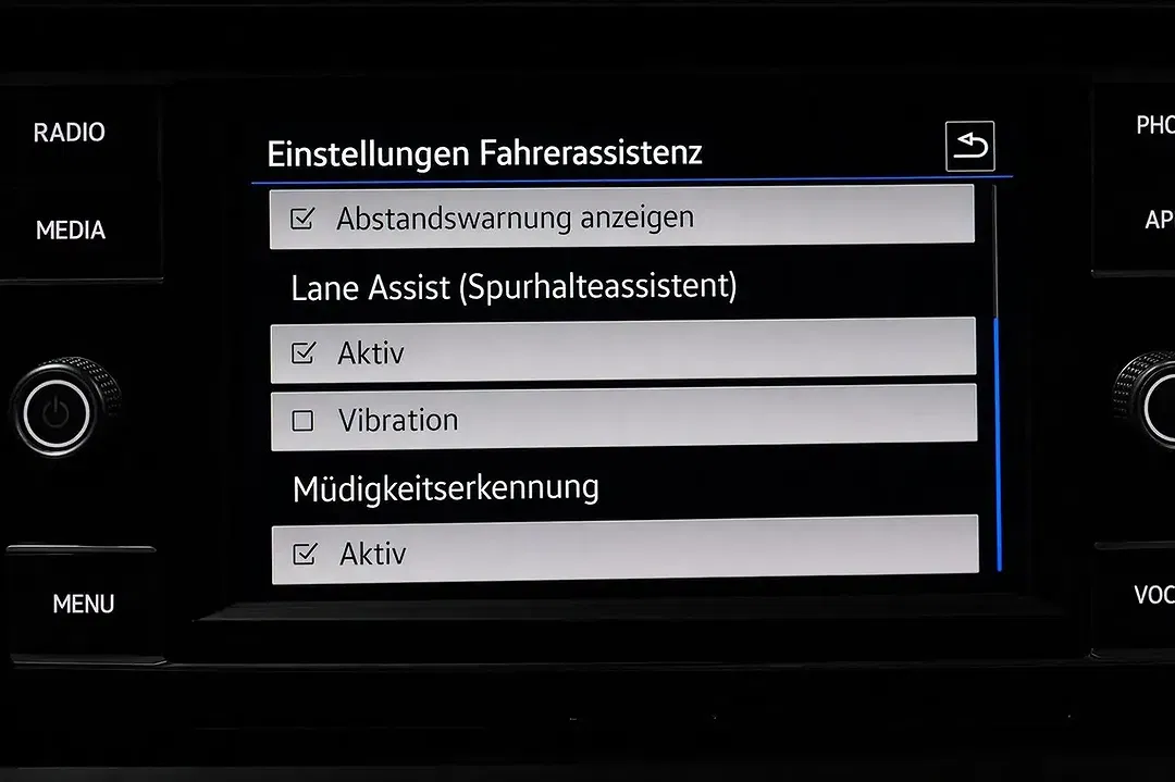 Volkswagen Polo - Thumbnail 11
