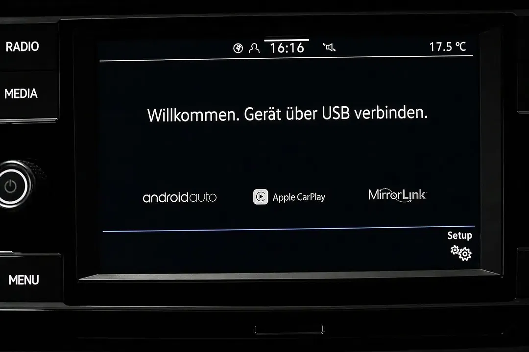 Volkswagen Polo - Thumbnail 5